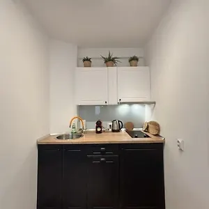 https://tiny-studio-quinet.bucharesthotelsnow.com